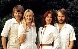 Nhóm nhạc ABBA tái hợp sau 40 năm vắng bóng