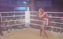 Võ sĩ 'gầy như cò hương' tấu hài sau khi hạ knock-out đối thủ