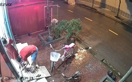 Vợ hạnh phúc khi được chồng giúp cởi giầy cao gót