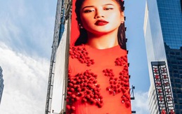 Hình Văn Mai Hương xuất hiện giữa quảng trường lớn nhất nước Mỹ