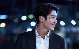 Tạo hình nam sinh của tài tử U40 Lee Jun Ki trong 'Again my life'