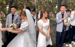 Chàng trai đơ người khi bất ngờ được bạn gái tặng hoa cưới