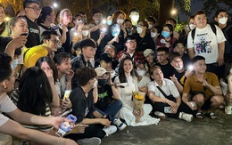 Đông Nhi 'u sầu' hội ngộ hàng trăm fan tại công viên