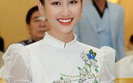 Miss Eco Đoàn Hồng Trang ‘chọn’ Hoa khôi công sở 2022