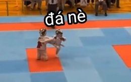 2 bé trai cute thi đấu võ taekwondo