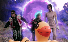 G-Ducky, Orange, Mew Amazing hóa người ngoài hành tinh đi xem phim