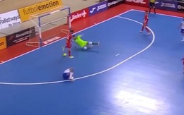 Tình huống fair play trong bóng đá futsal