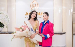 Tô Diệp Hà khoe sắc rạng rỡ bên cạnh Hoa hậu Siêu quốc gia 2013