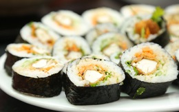 Dẻo thơm cá cam cuốn sushi