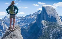 Clip chinh phục đỉnh Half Dome ngoạn mục