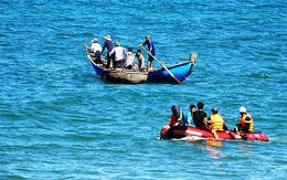 Giám đốc Ban quản lý cảng cá Quảng Ngãi mất tích khi tắm biển