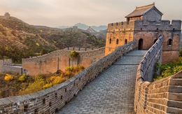 Những tường thành nghìn năm hút khách tham quan