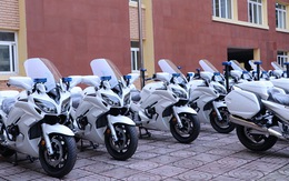 Yamaha bàn giao 35 chiếc xe mô-tô FJR1300P cho Bộ Công An