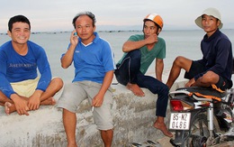 Ninh Thuận kiên quyết đưa 32 người trên bè thủy sản vào bờ