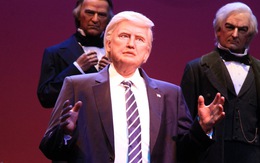 Mô hình ông Donald Trump "phát biểu" tại Đại sảnh Tổng thống
