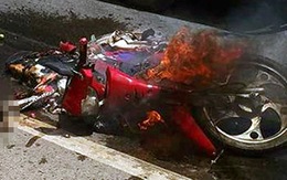 Xe máy bốc cháy sau tai nạn, bé gái 3 tuổi tử vong