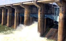 Thủy điện Trị An tăng gấp đôi lượng nước xả qua đập tràn