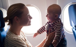 17 điều cha mẹ cần biết khi mang con trẻ lên máy bay