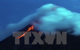 Núi lửa Mayon phun trào dữ dội