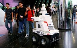 Singapore triển khai robot cảnh sát đi tuần tra