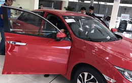 Tăng tốc nhập ôtô vi vu tết, siêu xe 20 tỉ về Việt Nam