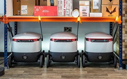 Dịch vụ robot giao hàng đầu tiên trên thế giới ra mắt ở Anh
