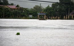 Phú Yên sơ tán hàng trăm hộ dân tránh lũ