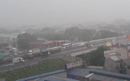 Sáng nay, TP.HCM, Đồng Nai, Bình Dương... dông sét, mưa mù trời