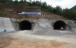 Hầm Cù Mông thông xe, miễn phí lưu thông dịp Tết