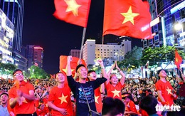 Cựu tuyển thủ quốc gia Nguyễn Văn Dũng: 'Chúng ta là một'