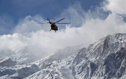 Iran huy động 120 nhà leo núi tìm kiếm máy bay rơi