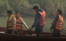 9 người bốc vác thuê đuối nước trên sông Hồng gần biên giới