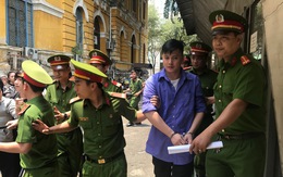 Việt kiều Canada gây án mạng trước quán bar lãnh 9 năm tù