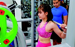 Vào phòng gym gặp phái đẹp