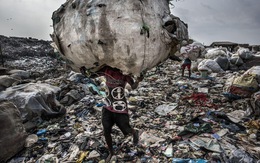 'Đường đi của rác' qua phóng sự ảnh đoạt giải World Press Photo 2018