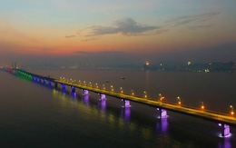 Choáng với cây cầu vượt biển dài nhất thế giới