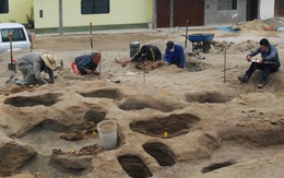 Kỳ bí ngôi mộ chôn nhiều hài cốt trẻ em cùng lạc đà ở Peru