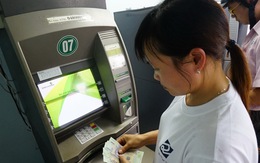 Có thể bấm ngược mã PIN ATM để chống cướp?