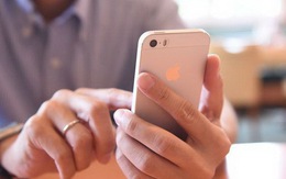 Nhóm luật sư tiếp tục nộp đơn khởi kiện Apple làm chậm iPhone