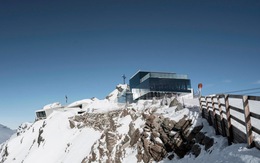 Bảo tàng James Bond trên núi Alps - bối cảnh phim Spectre