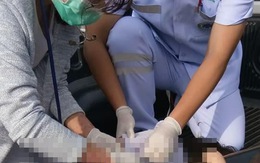 Bị cô giáo bỏ quên trên xe hơi, bé gái Thái Lan chết ngạt