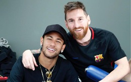 Giữa tâm bão, Messi đón sinh nhật với 'rừng' động viên