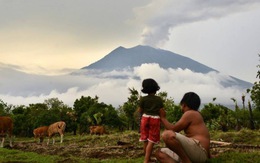 Bali đóng cửa sân bay quốc tế vì phun trào núi lửa