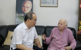 Bí thư Thành ủy Nguyễn Thiện Nhân thăm người cao tuổi