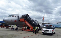 Máy bay Jetstar hạ cánh khẩn cứu hành khách bị ngất xỉu