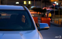 Ả Rập Saudi bắt đầu cấp bằng lái xe cho phụ nữ