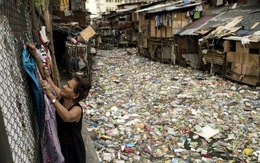 Philippines nỗ lực làm sạch con kênh bị ô nhiễm rác thải ở Manila