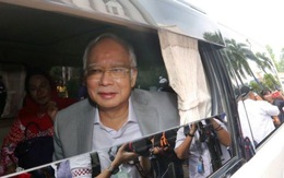 Cựu thủ tướng Malayisa Najib bị khóa tài khoản ngân hàng