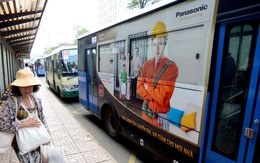 Quảng cáo trên xe buýt ở TP.HCM: Sao không ai mặn mà?