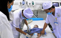 Bệnh lây lan bùng phát: 200 trẻ nhiễm virút hợp bào nhập viện